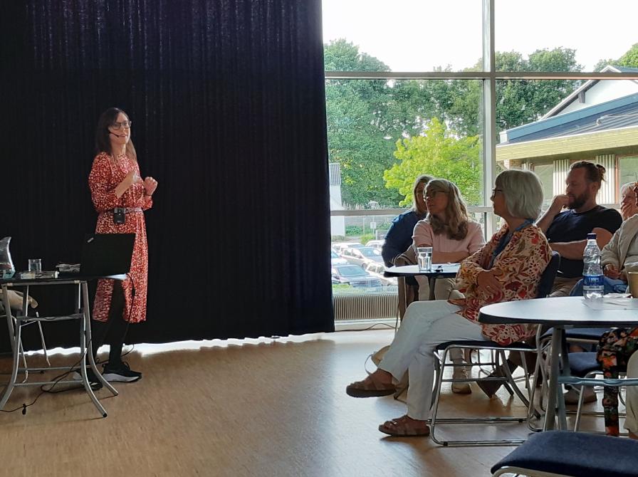 Lea Fløe Christensen og publikum